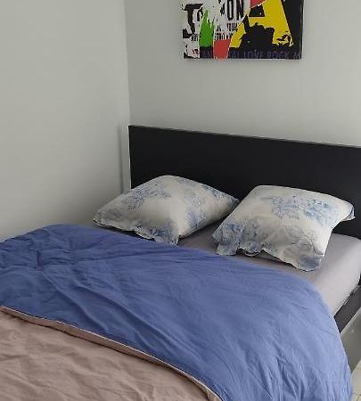 Studio Cosi Idealement Place Au Coeur De Ville Bourges Kültér fotó